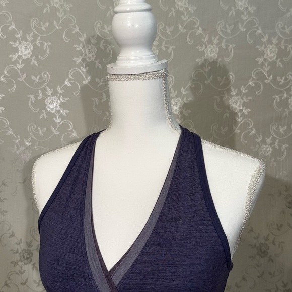Lululemon Not So Deep V Neck Racerback Mesh Sports Bra Size 6/8 Purple - Picture 3 of 4